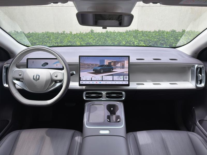Leapmotor B01, 2025 — фото 11 из 12