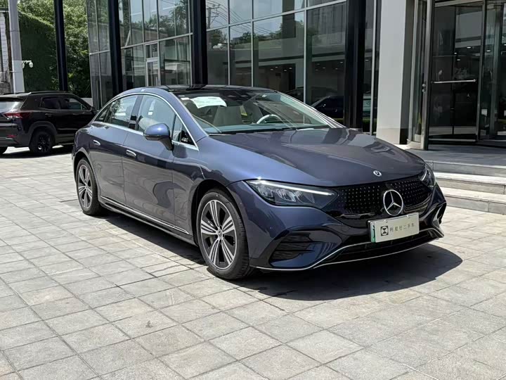 Mercedes-Benz EQE, 2025 — фото 2 из 9