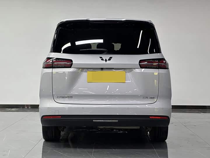 Wuling Starlight 730 Hybrid/EV, 2025 — фото 5 из 9