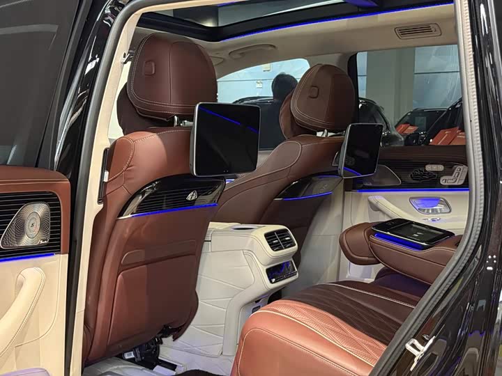Mercedes-Benz Maybach GLS, 2024 — фото 7 из 9