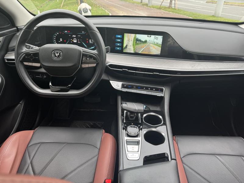 Changan Eado Plus, 2022 — фото 7 из 11