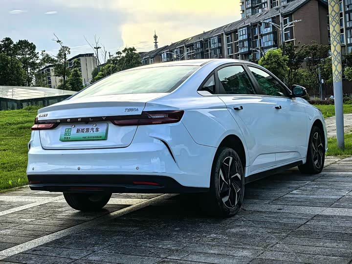Geely Geometry G6, 2023 — фото 9 из 9
