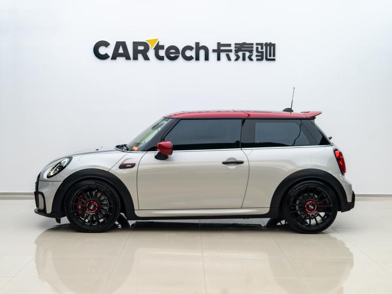 Mini Mini JCW, 2022 — фото 3 из 12