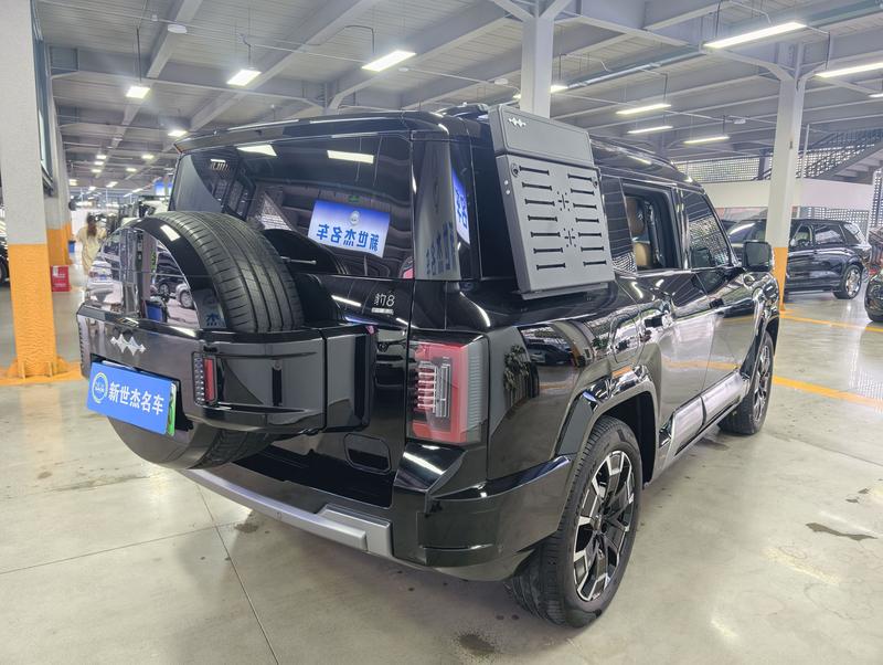 BYD FangChengBao Leopard 8, 2025 — фото 6 из 12