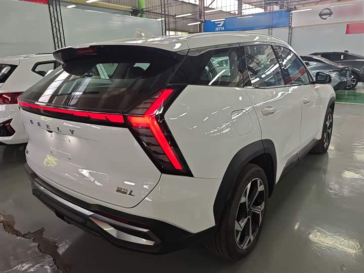 Geely Atlas L, 2026 — фото 7 из 9