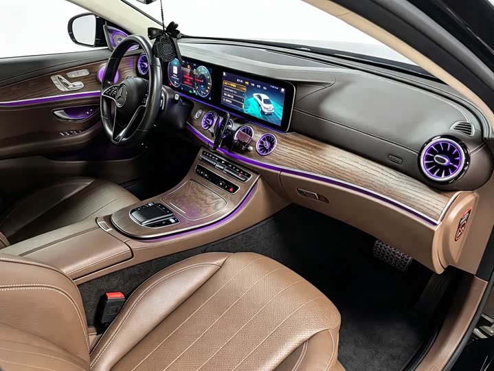 Mercedes-Benz E-Class Hybrid, 2022 — фото 5 из 7