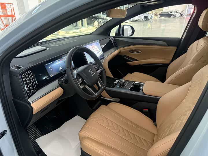 BYD Song L DM-i Hybrid, 2024 — фото 8 из 9