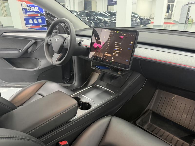 Tesla Model Y, 2024 — фото 7 из 11