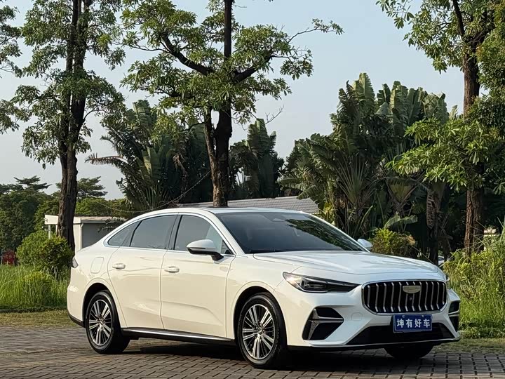 Geely Emgrand, 2025 — фото 3 из 9