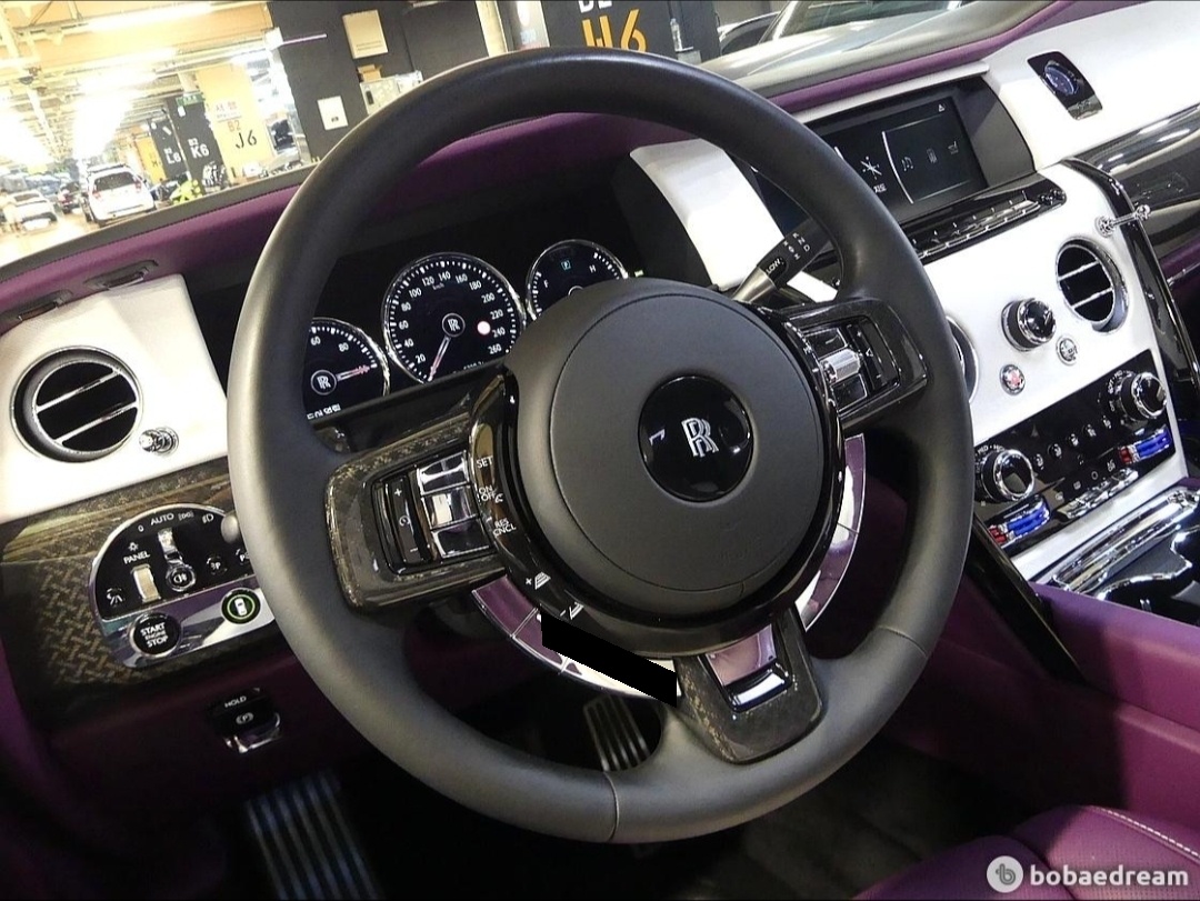 Rolls-Royce Cullinan, 2023 — фото 4 из 12