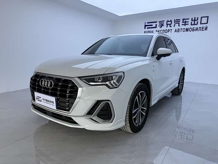 Audi Q3, 2022 — купить в Туле под ключ