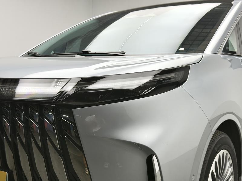 BAIC Arcfox Wendao V9, 2026 — фото 9 из 12