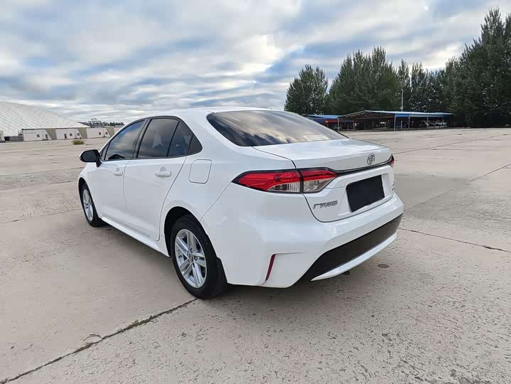 Toyota Levin, 2022 — фото 6 из 9
