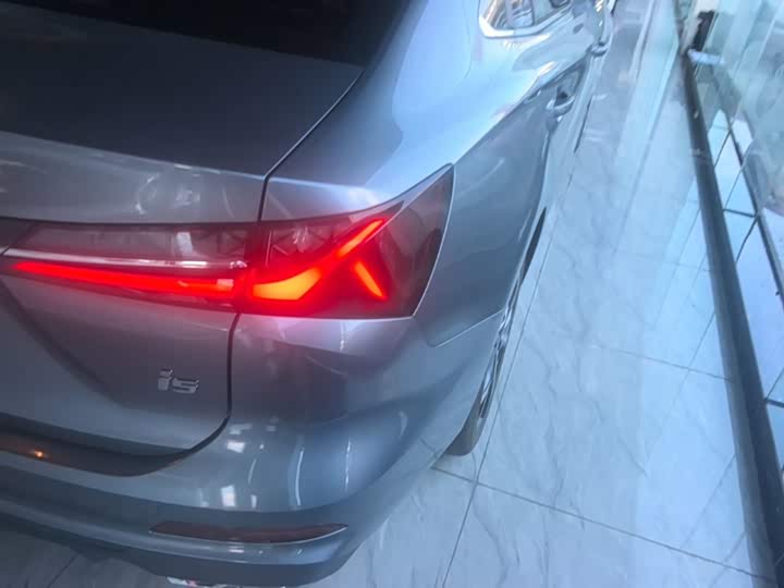 Roewe i5, 2023 — фото 8 из 9