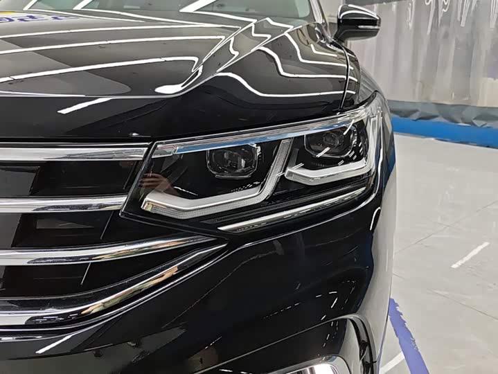 Volkswagen Tiguan L Hybrid, 2021 — фото 5 из 9