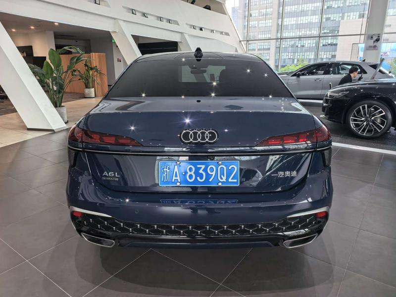 Audi A6L, 2025 — фото 3 из 12