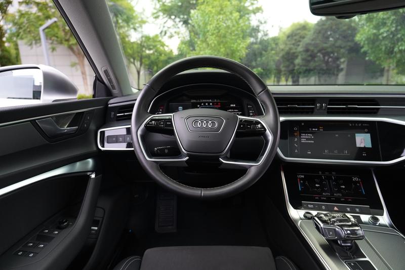 Audi A7L, 2023 — фото 8 из 12
