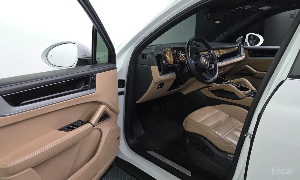 Porsche Cayenne, 2023 — фото 10 из 12