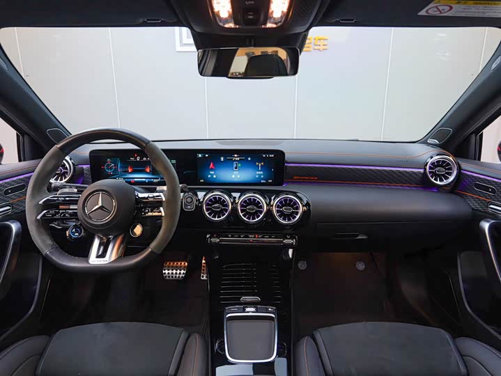 Mercedes-Benz A-Class AMG, 2024 — фото 7 из 9