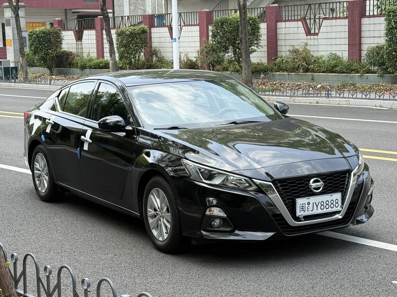 Nissan Teana, 2022 — фото 3 из 10