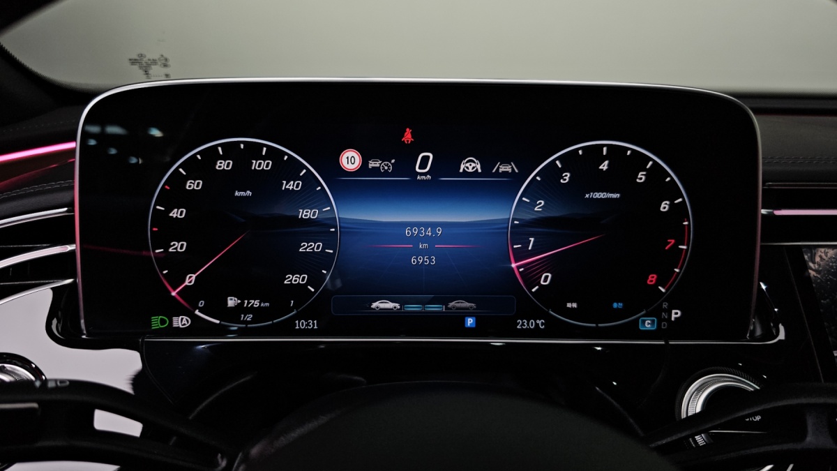 Mercedes-Benz E-Class, 2025 — фото 7 из 12