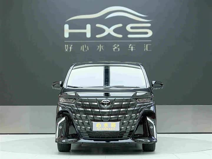 Toyota Alphard, 2025 — фото 2 из 9