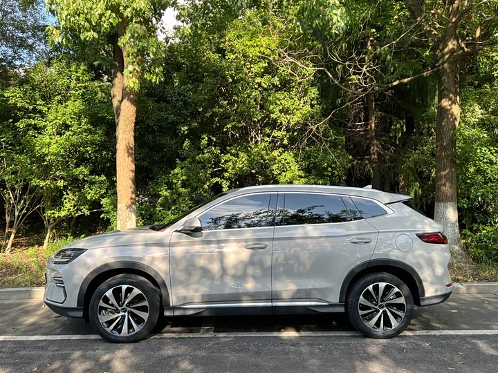 BYD Song Plus Hybrid/EV, 2024 — фото 4 из 9