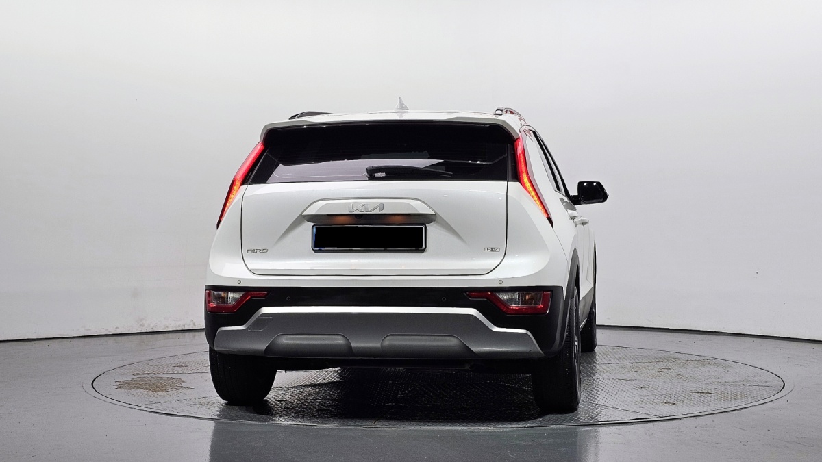 Kia Niro, 2022 — фото 4 из 12