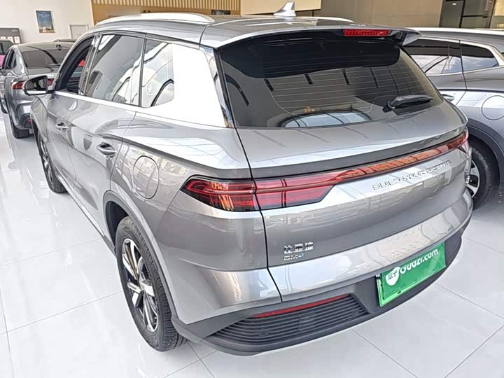 BYD Song Pro Hybrid, 2024 — фото 5 из 9