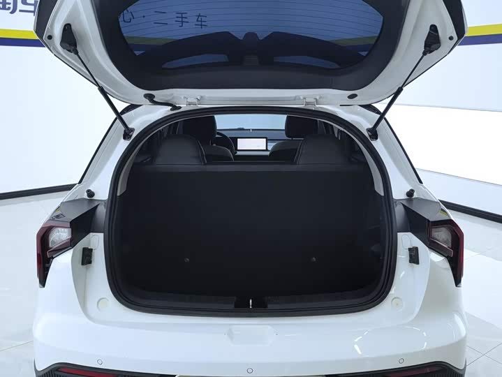 Geely Geometry E Firefly, 2022 — фото 4 из 9