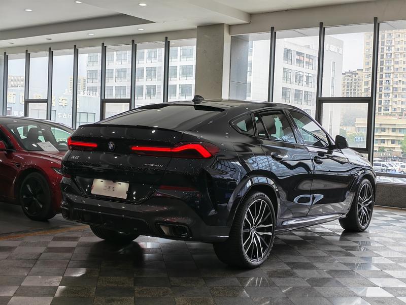 BMW X6, 2023 — фото 4 из 11