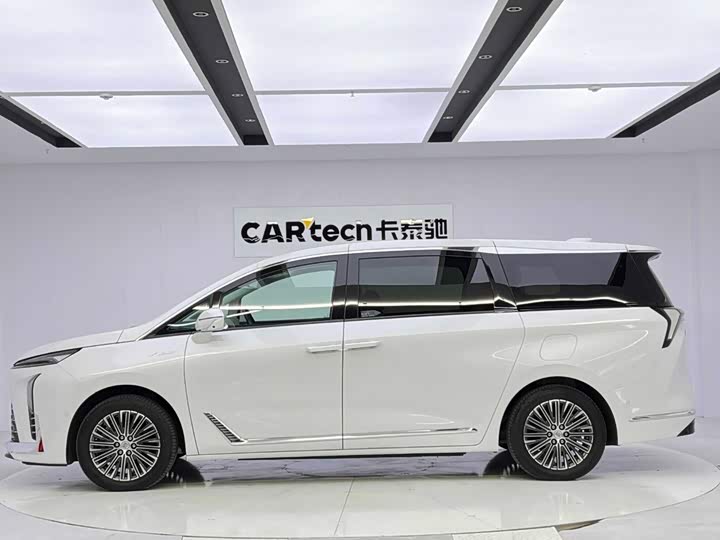 Buick GL8 Hybrid, 2024 — фото 2 из 9