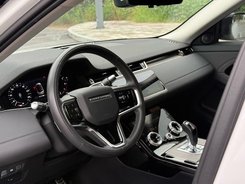 Land Rover Range Rover Evoque L, 2023 — фото 7 из 12