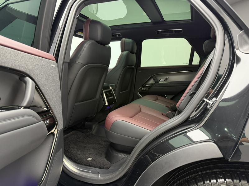 Land Rover Range Rover Sport, 2025 — фото 6 из 8