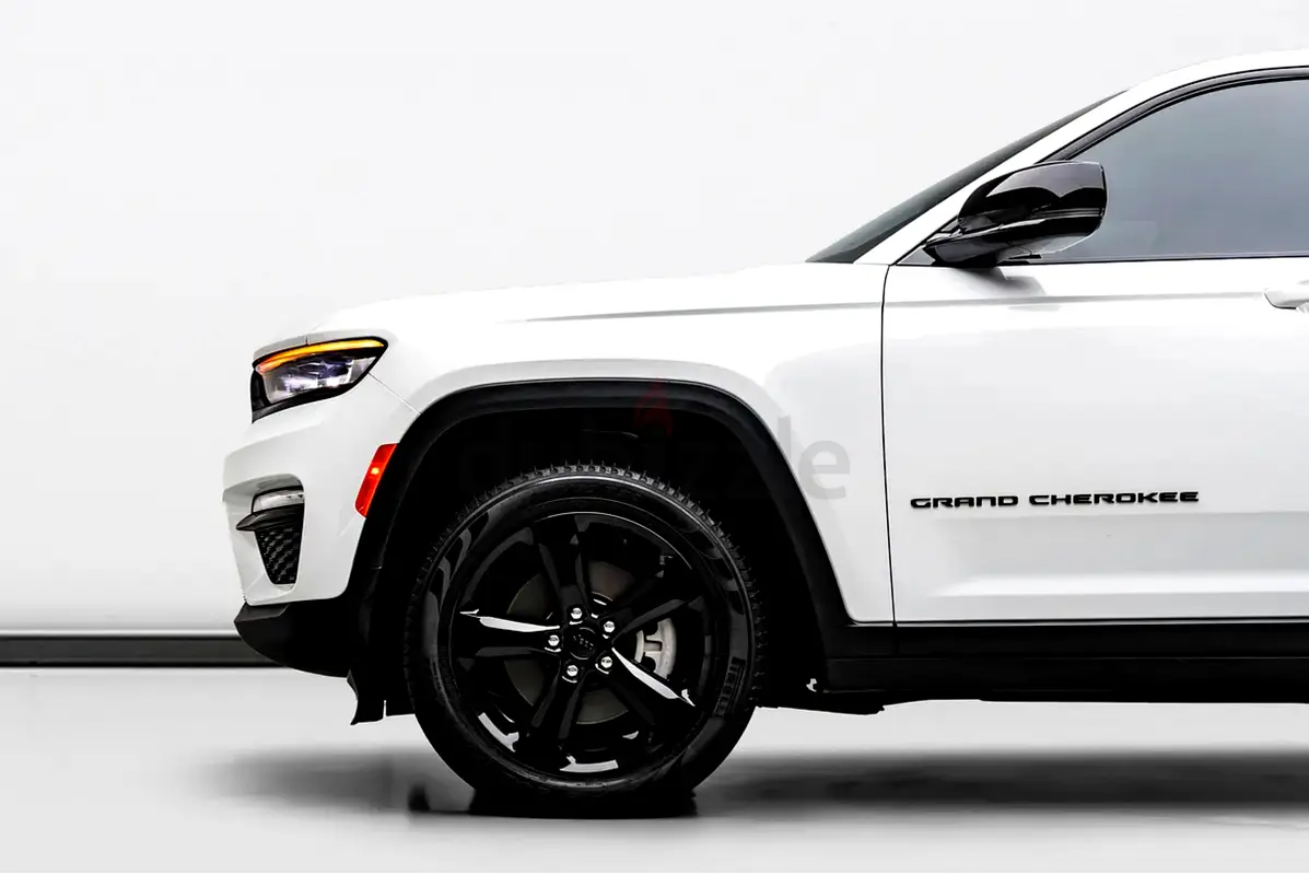 Jeep Grand Cherokee, 2024 — фото 7 из 10