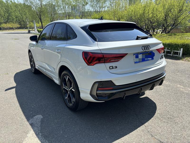 Audi Q3 Sportback, 2023 — фото 4 из 11