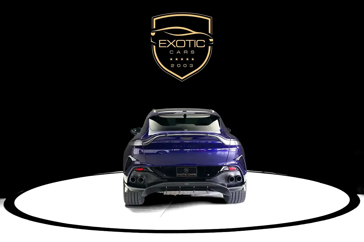 Aston Martin DBX, 2023 — фото 5 из 10