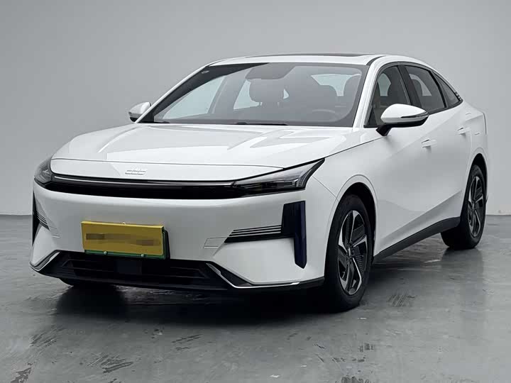 Geely Galaxy L6, 2023 — купить в Москве под ключ