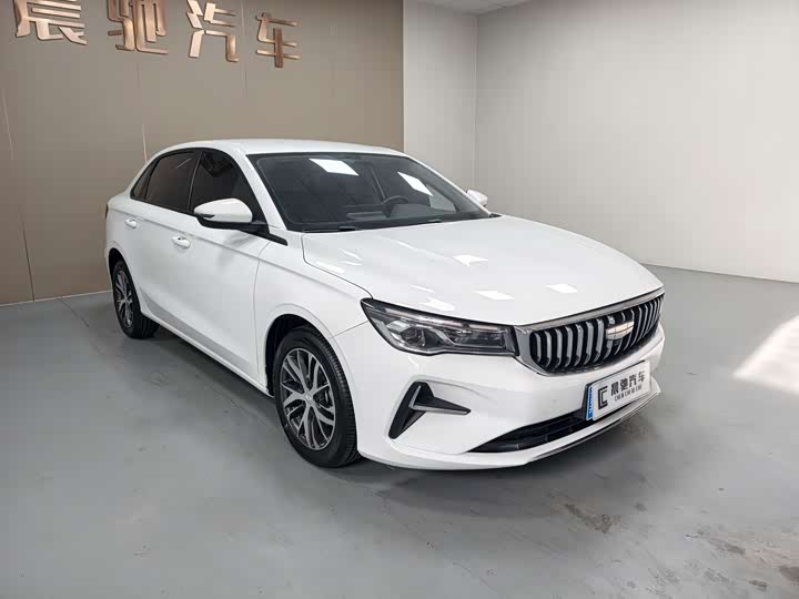 Geely Emgrand, 2025 — фото 3 из 9