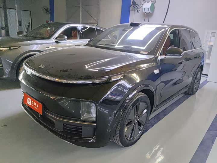 LiXiang L8, 2024 — купить в Владимире под ключ