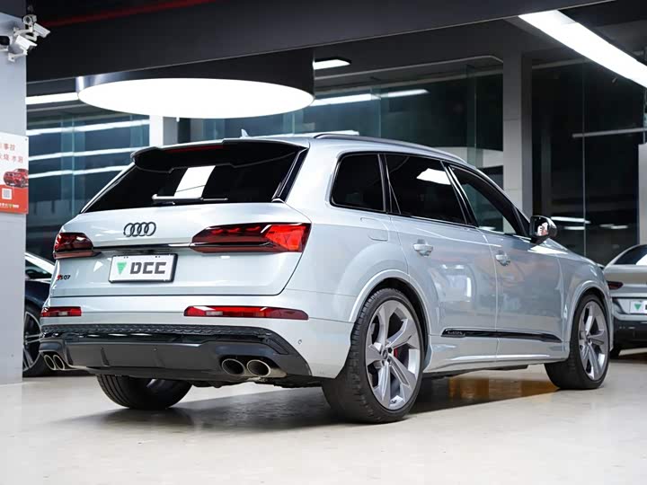Audi SQ7, 2024 — фото 7 из 9