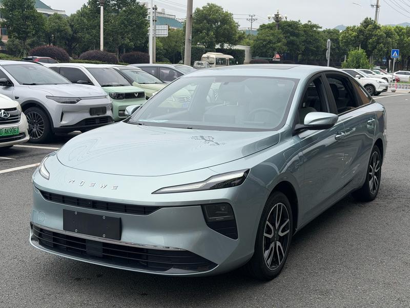 Roewe D6, 2025 — купить в Москве под ключ