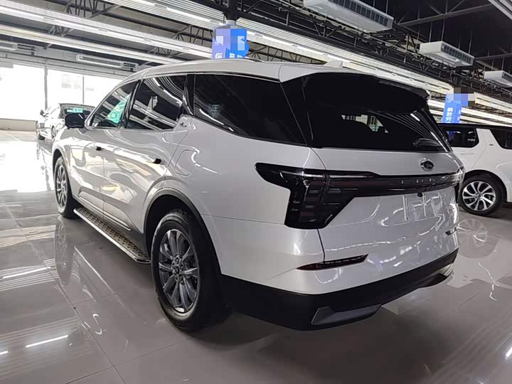 Ford Edge, 2023 — фото 5 из 9