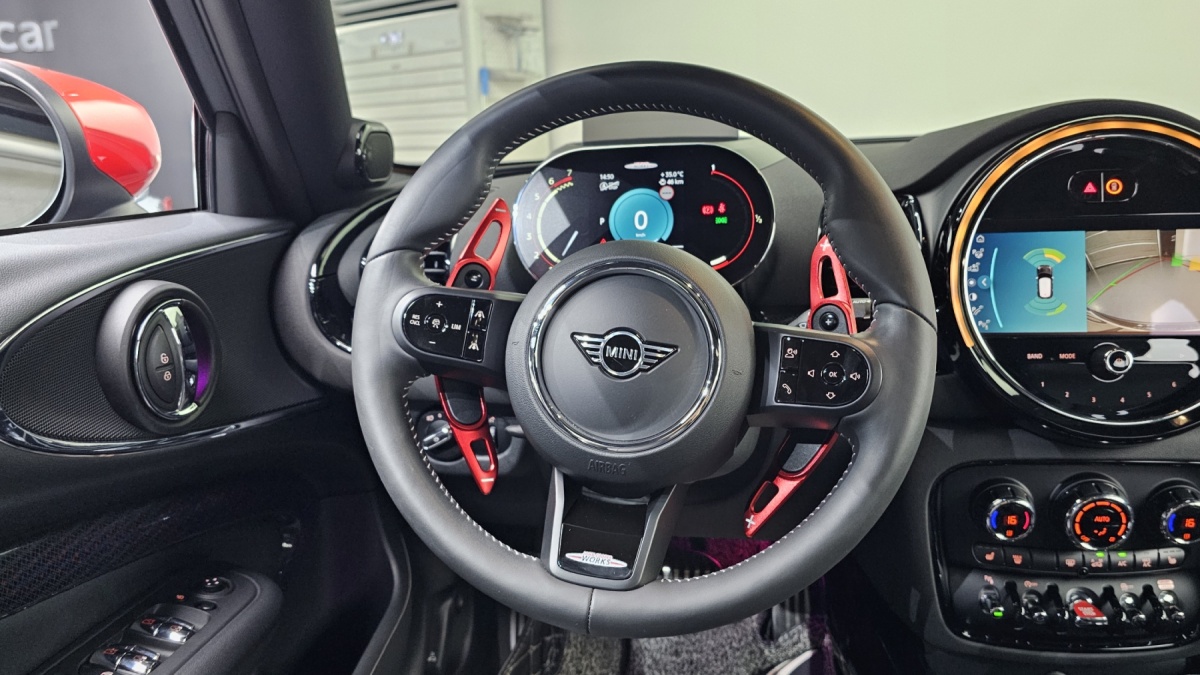 Mini Clubman, 2022 — фото 12 из 12