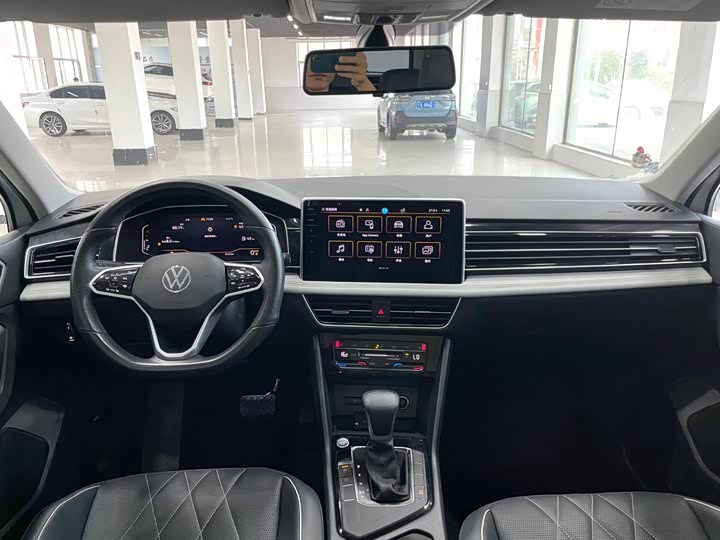 Volkswagen Tiguan L Pro, 2022 — фото 9 из 9