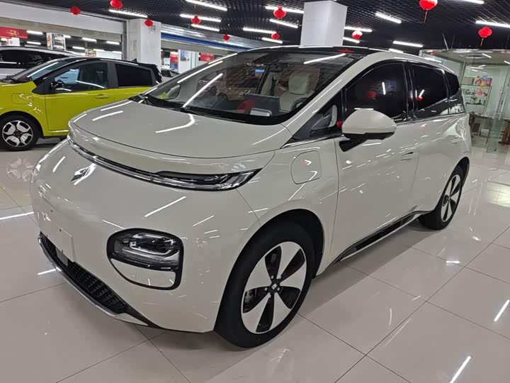 Baojun Yunduo, 2023 — купить в Казани под ключ