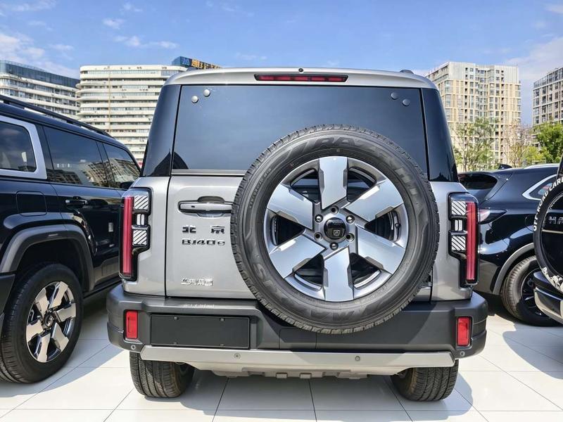 BAIC Beijing BJ40 Hybrid, 2025 — фото 5 из 12