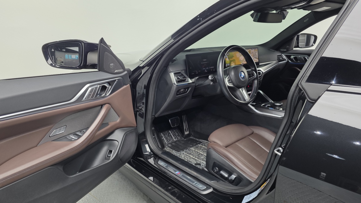 BMW i4, 2023 — фото 10 из 12