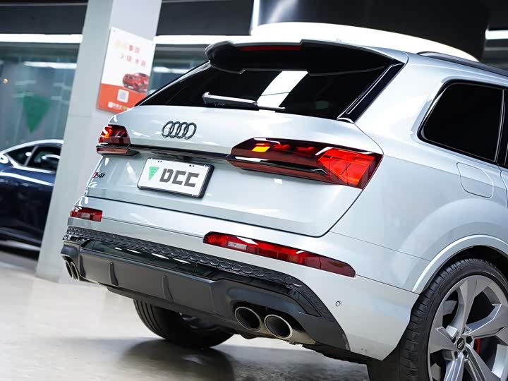 Audi SQ7, 2024 — фото 6 из 9