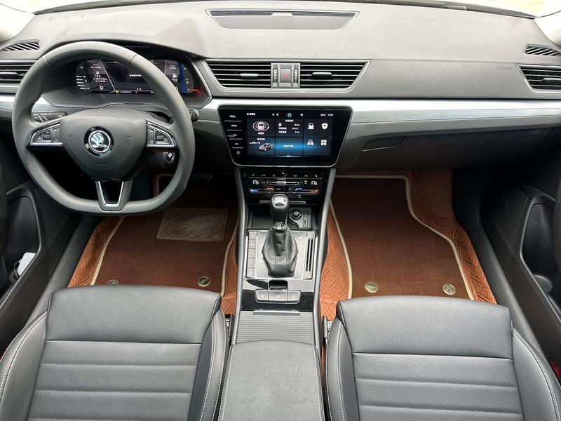 Skoda Superb, 2022 — фото 9 из 12